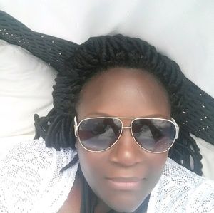 Meet your Posher, Christal